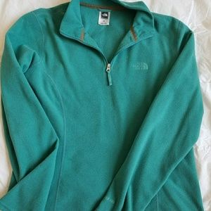 North face pullover